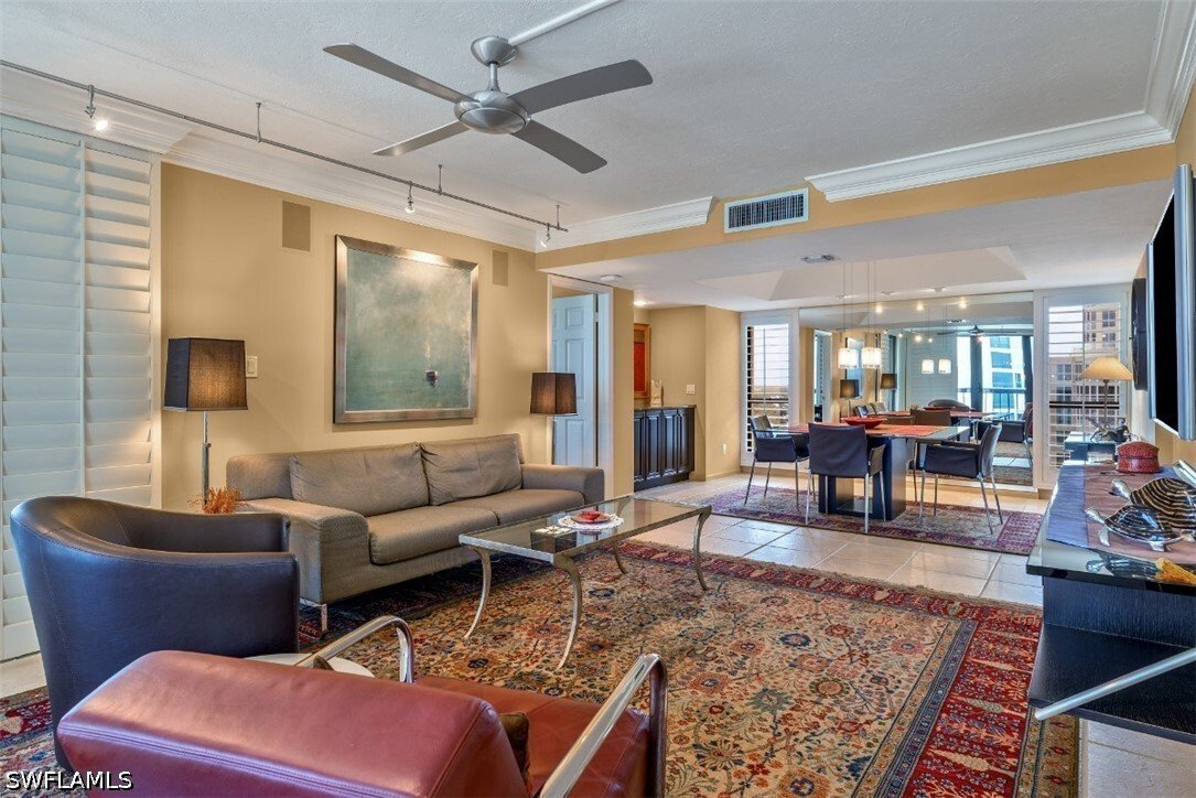 Condo in Naples, Florida, United States 5 - 18283872