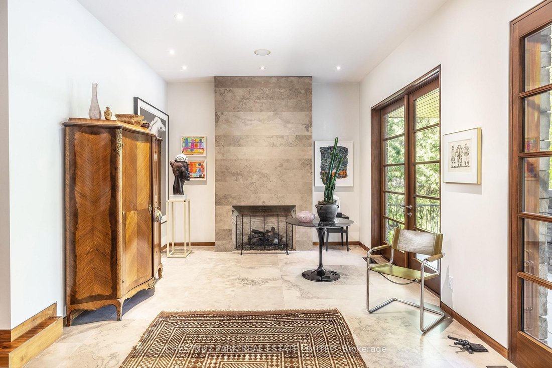 House in Toronto, Ontario, Canada 4 - 18117104