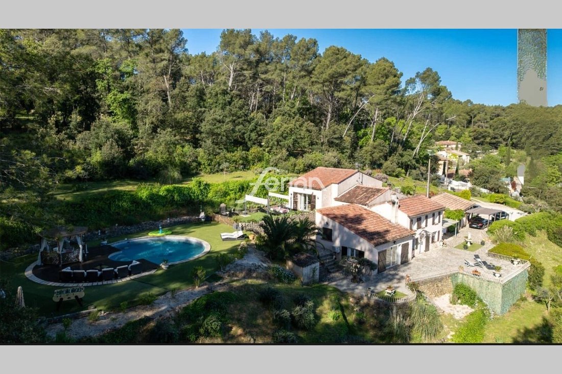 Villa à Trans-en-Provence, Provence-Alpes-Côte d'Azur, France 1 - 18282062