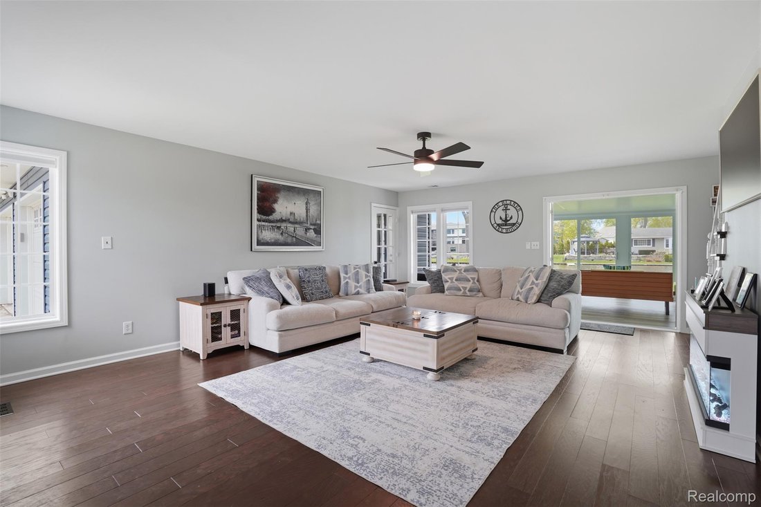 House in Pontiac, Michigan, United States 5 - 18281550