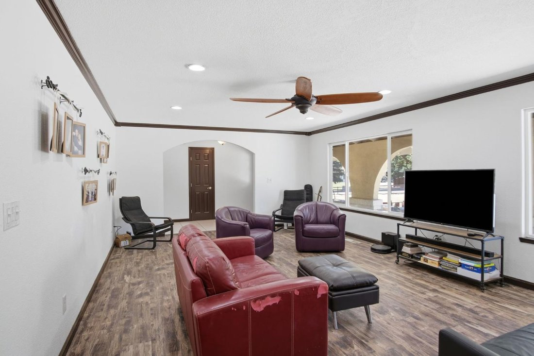 House in Oakdale, California, United States 5 - 18288850