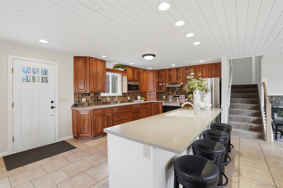 House in Township of Hamburg, Michigan, United States 4 - 17931178