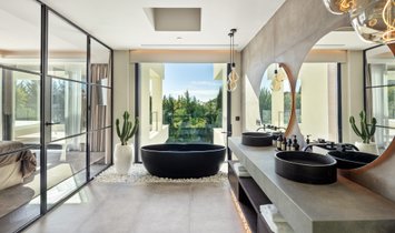 Villa en Nueva Andalucía, Marbella, España 2