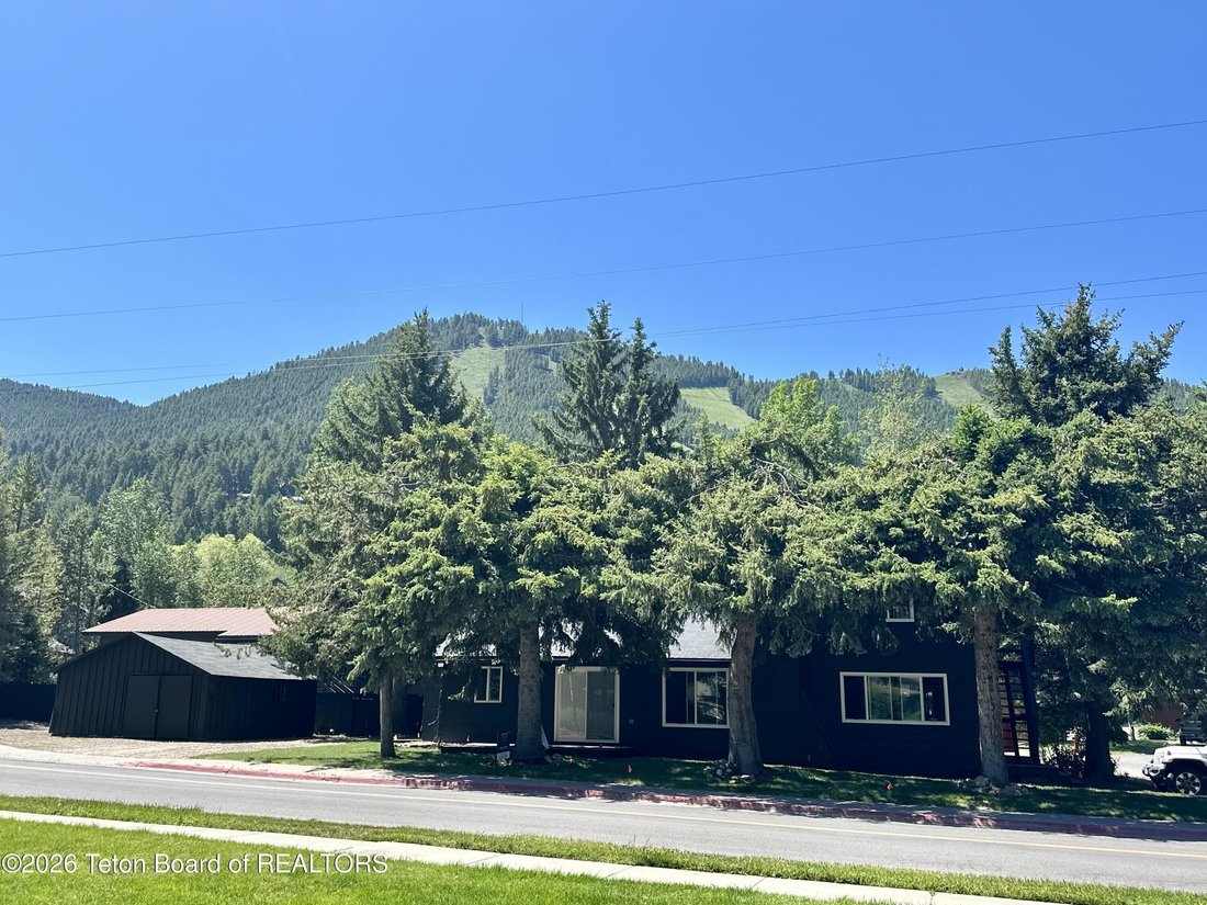 House in Jackson, Wyoming, United States 2 - 15758715