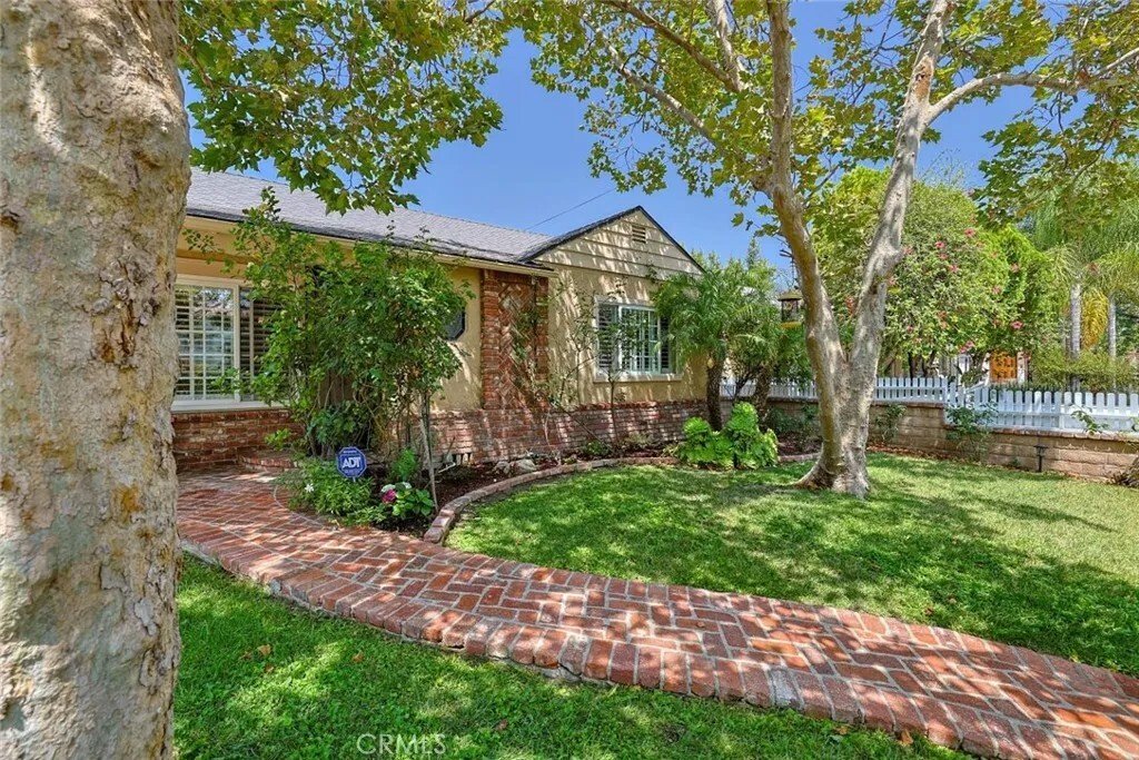 House in Burbank, California, United States 1 - 18123060