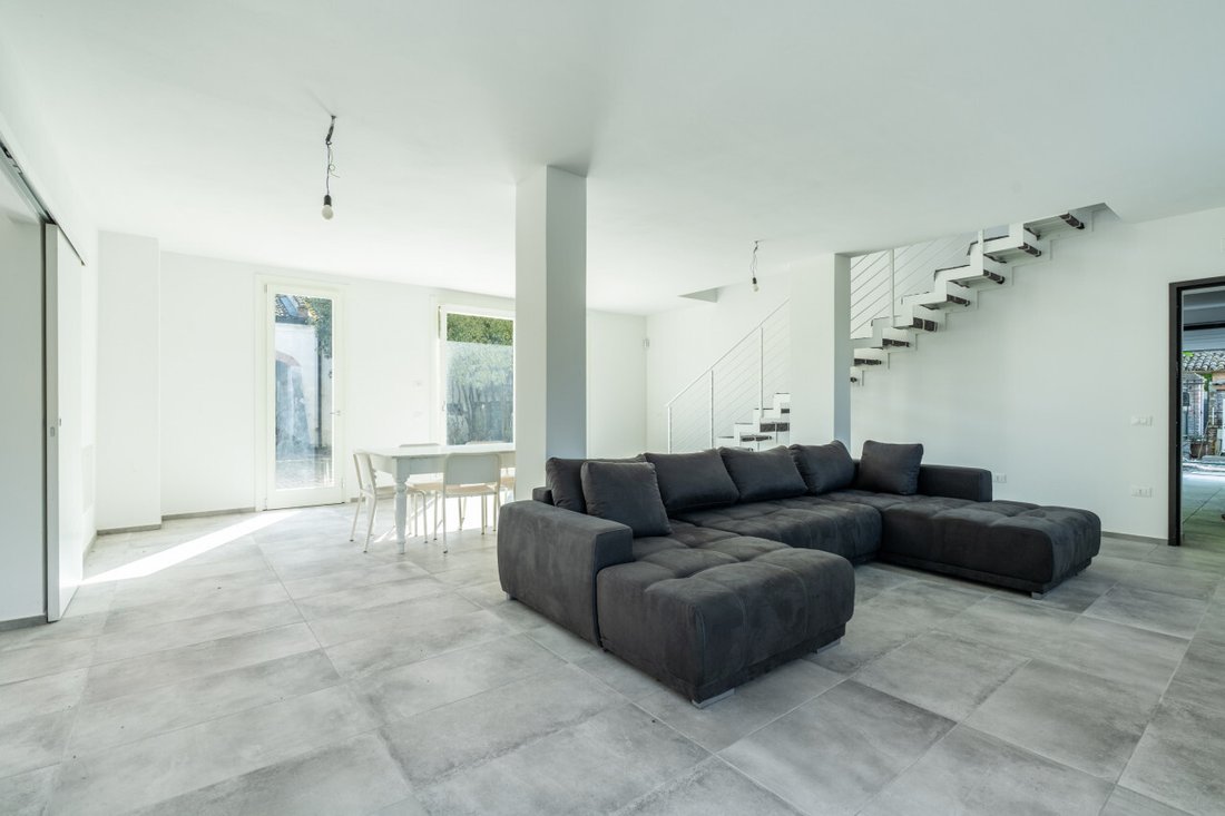 Villa in Cavezzo, Emilia-Romagna, Italy 4 - 18287019