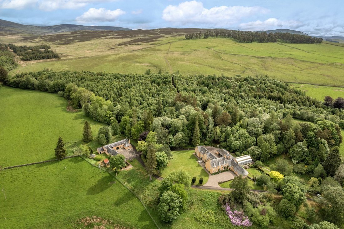Estate in Perth and Kinross, Scotland 2 - 18280518
