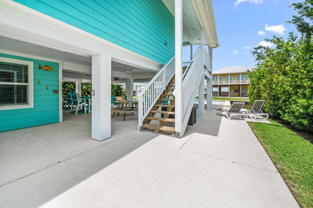 House in Galveston, Texas, United States 4 - 18281057
