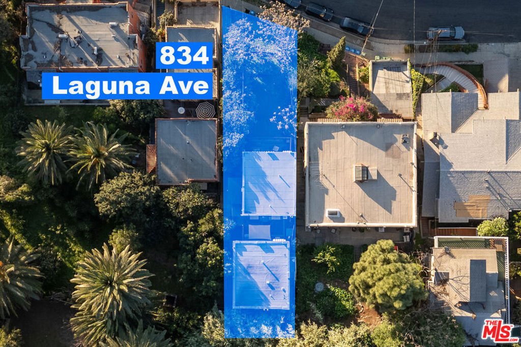 Los Angeles, California, United States 2 - 18284268