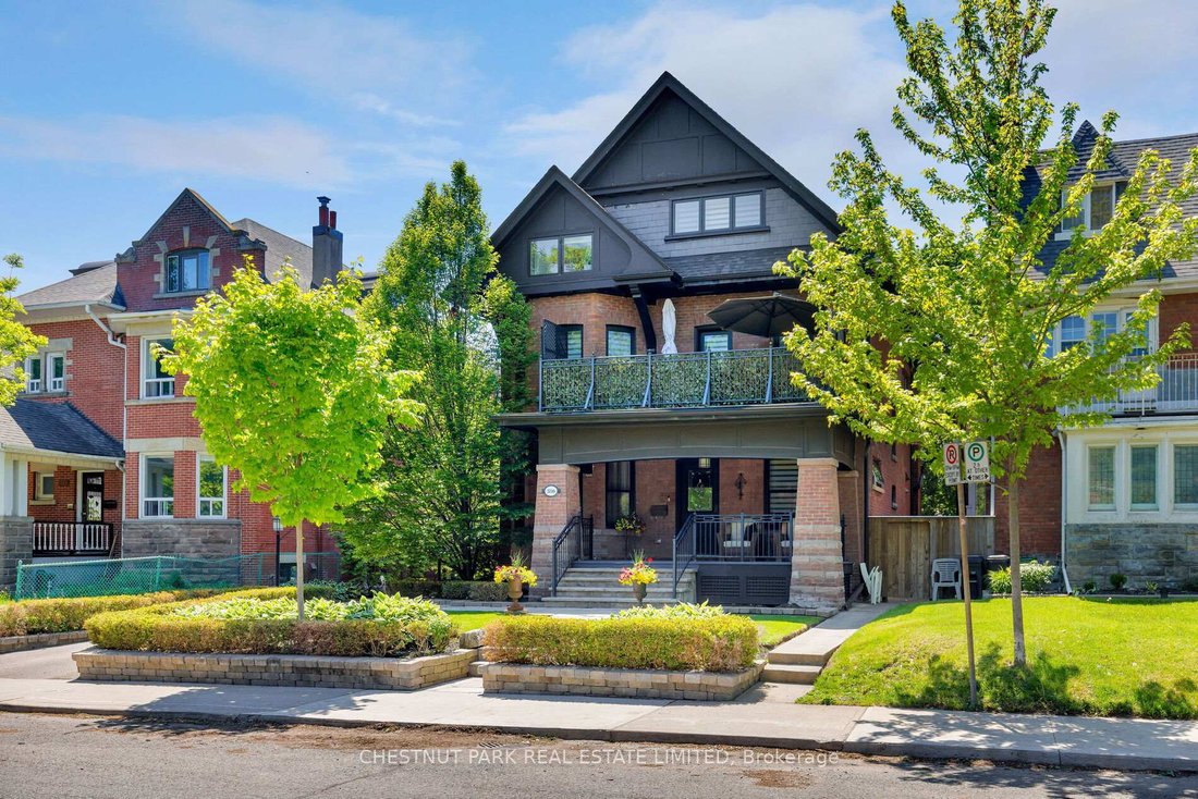 House in Toronto, Ontario, Canada 2 - 18070613