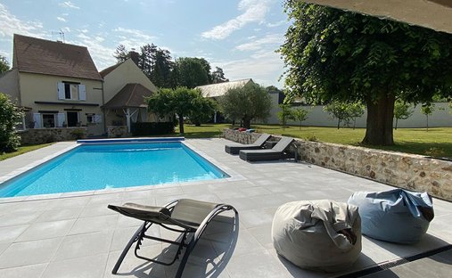 House in Houdan, Ile-de-France, France 1