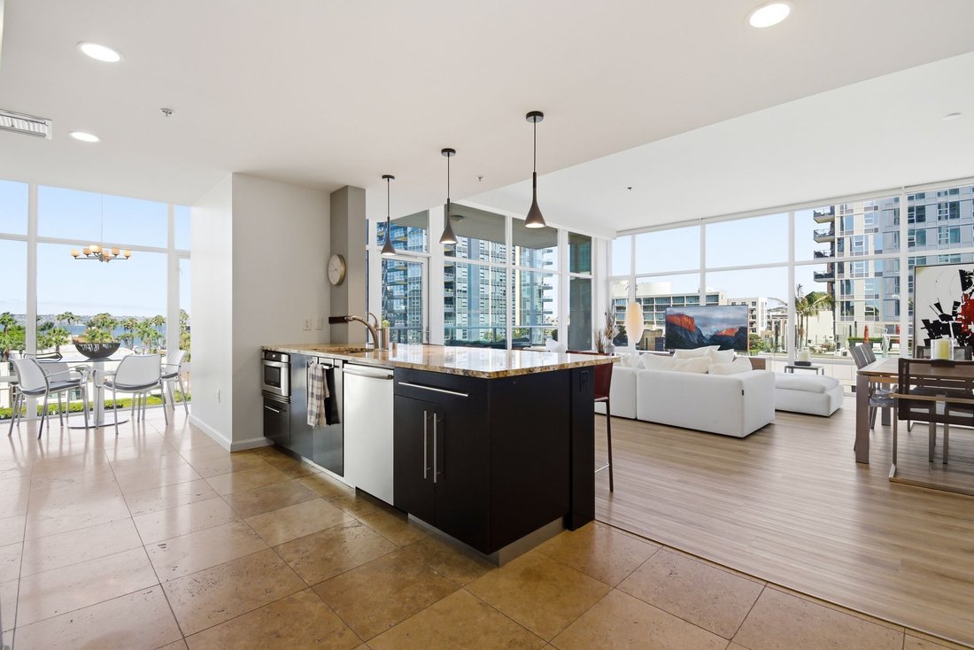 Condo in San Diego, California, United States 1 - 18290116