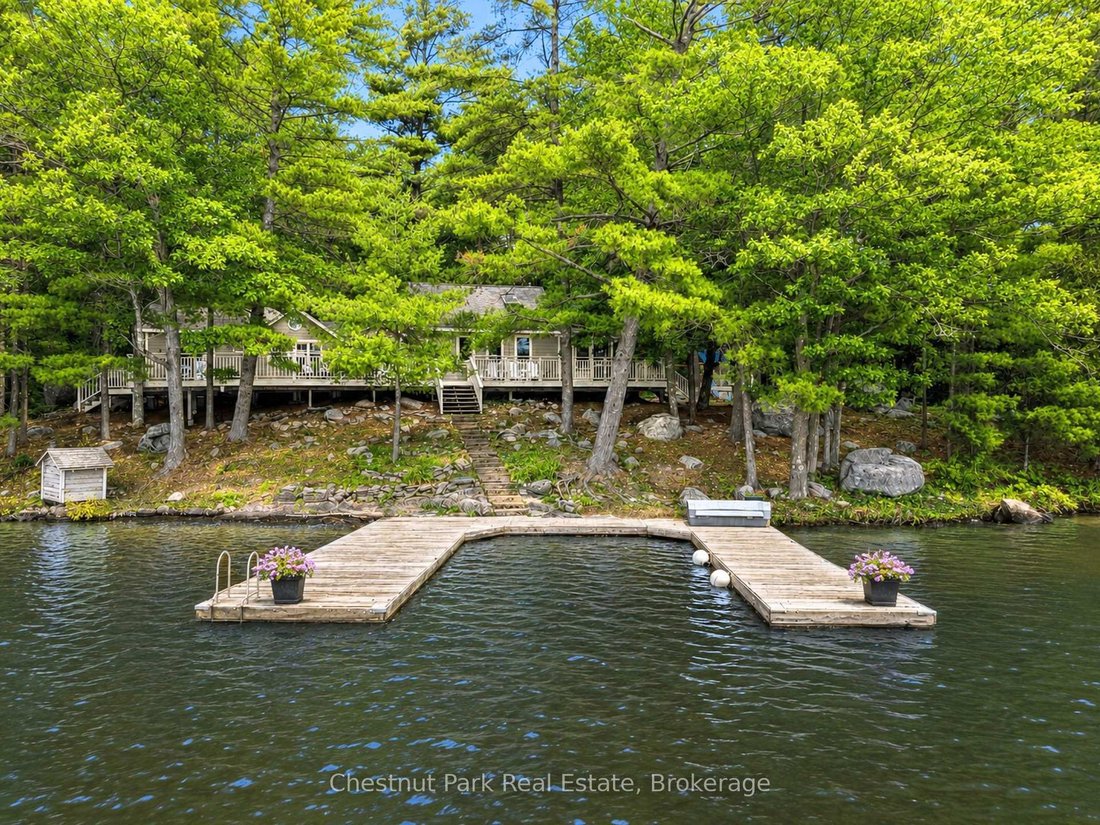 House in Gravenhurst, Ontario, Canada 2 - 18289490