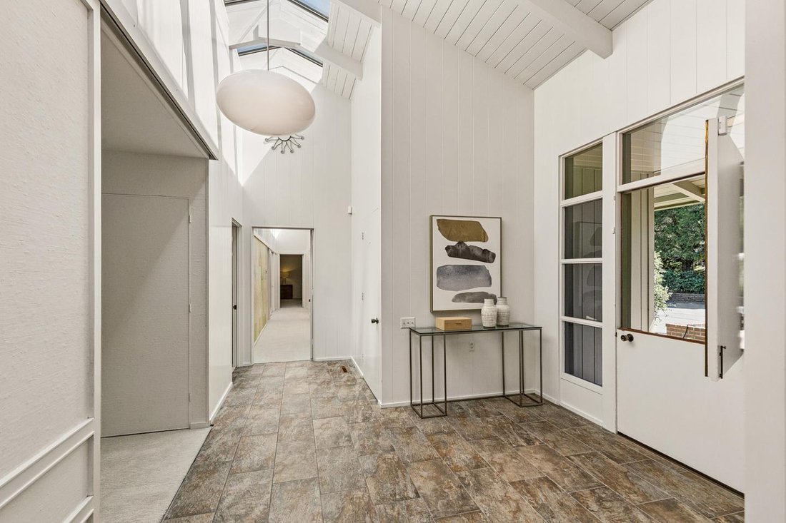 House in Portola Valley, California, United States 5 - 18290089
