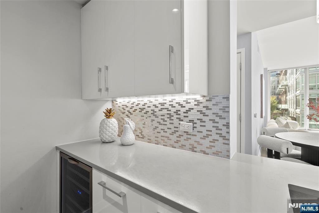 Condo in Weehawken, New Jersey, United States 4 - 18204025