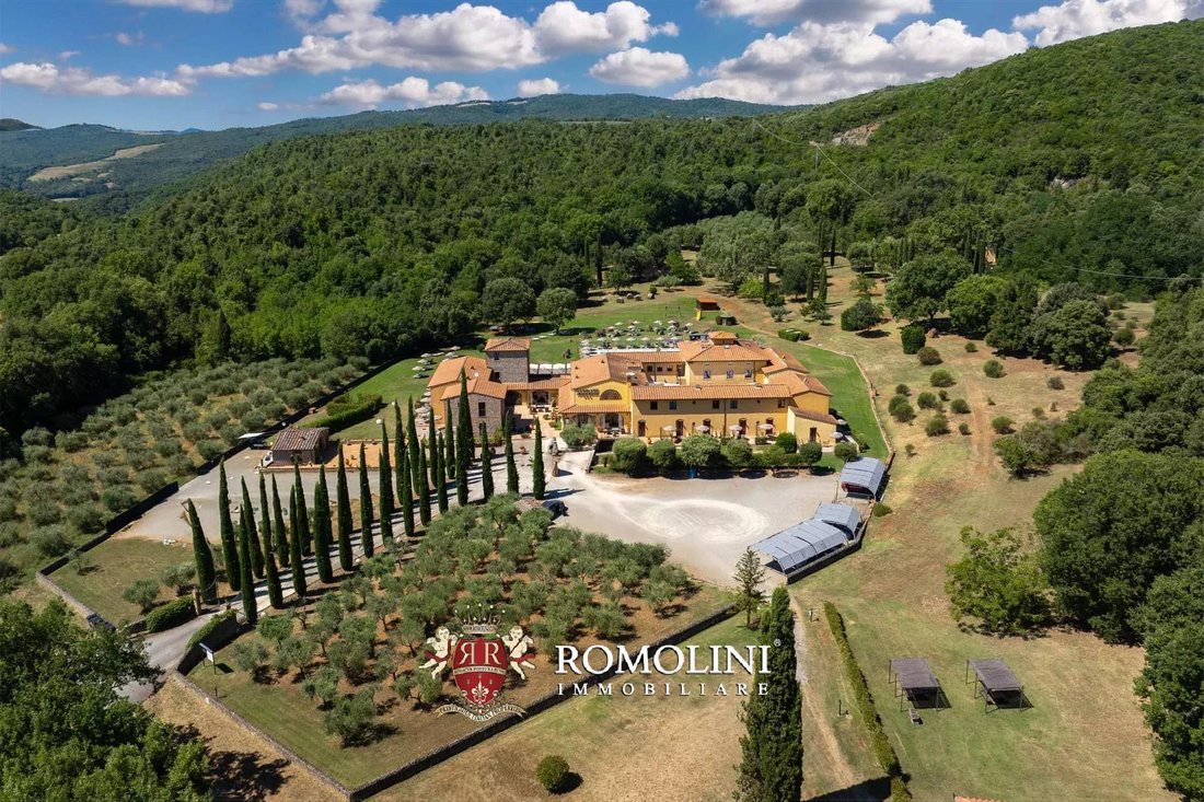 San Gimignano, Tuscany, Italy 4 - 16031498