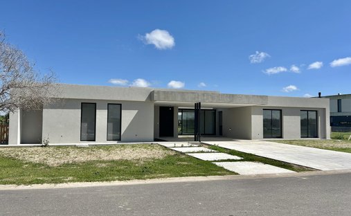 Haus in Belén de Escobar, Provinz Buenos Aires, Argentinien 1