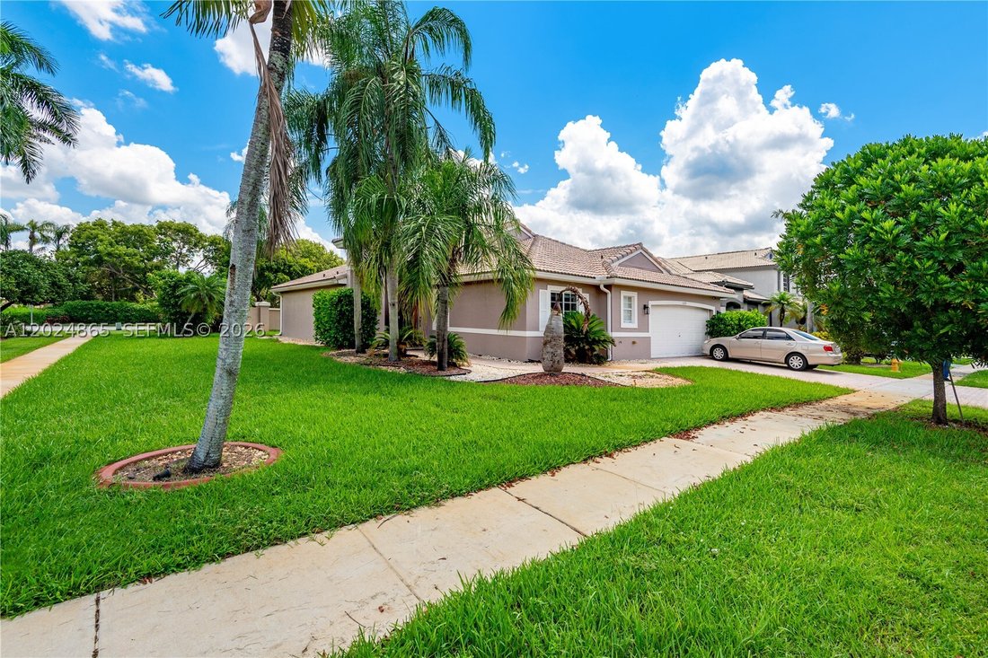 House in Miramar, Florida, United States 3 - 18280435