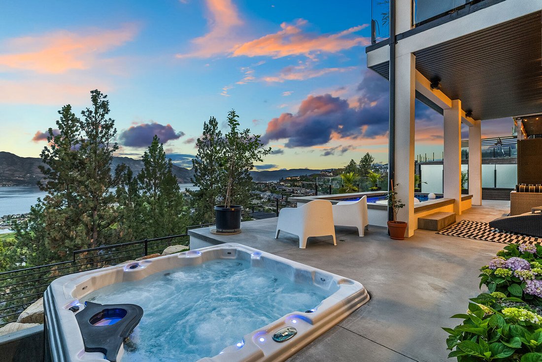 House in West Kelowna, British Columbia, Canada 5 - 18293222