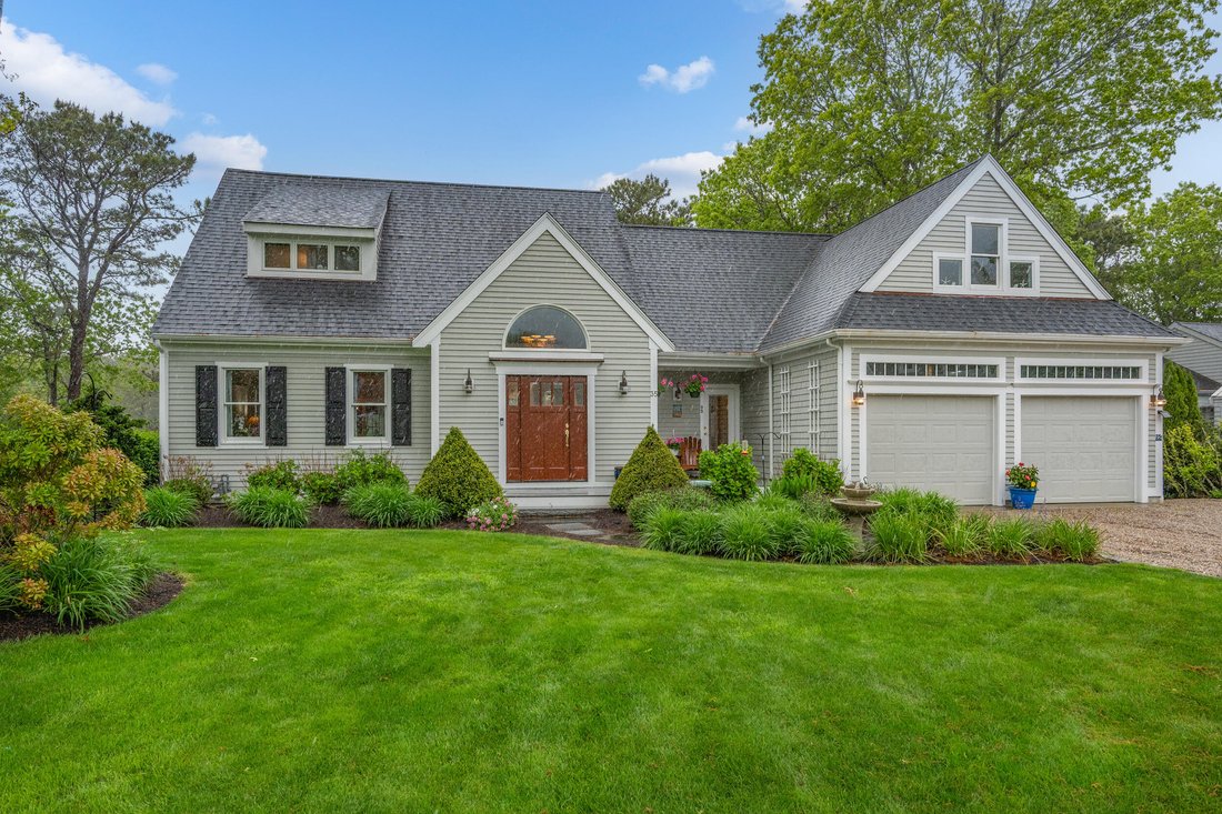 House in Mashpee, Massachusetts, United States 2 - 18293620