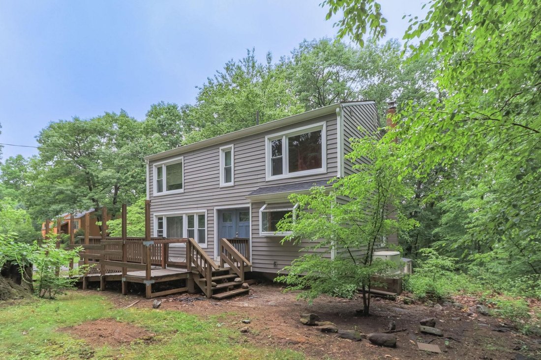 House in Derry, New Hampshire, United States 4 - 18293047
