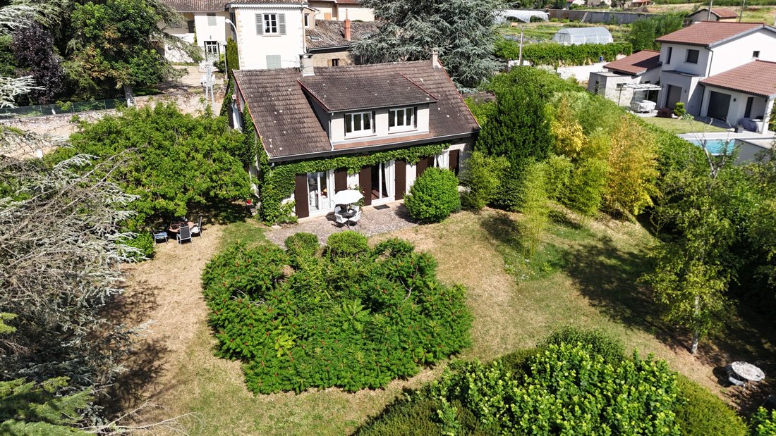 House in Saint-Cyr-au-Mont-d'Or, Auvergne-Rhône-Alpes, France 2 - 18280253