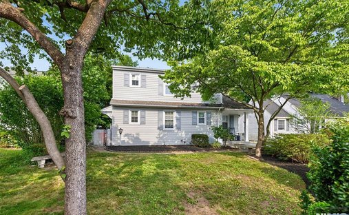 House in Dumont, New Jersey, United States 1