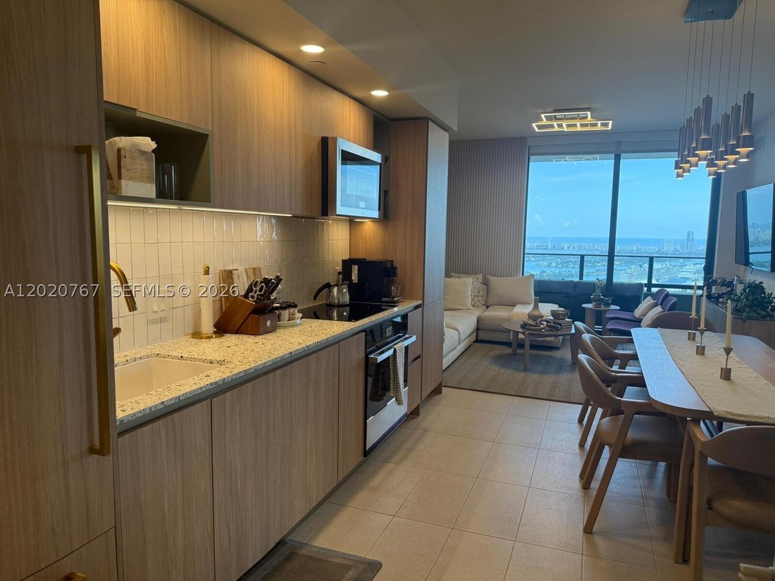 Condo in Miami, Florida, United States 1 - 17975067
