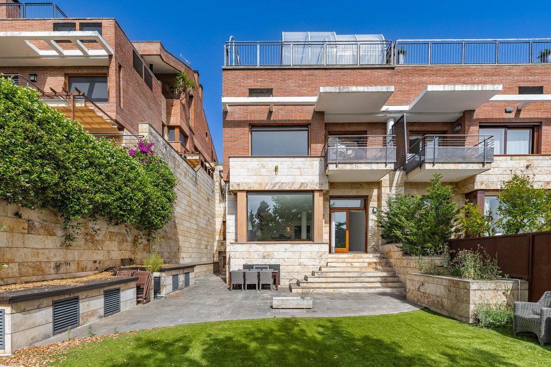 House in Sant Cugat del Valles, Catalonia, Spain 2 - 18285384