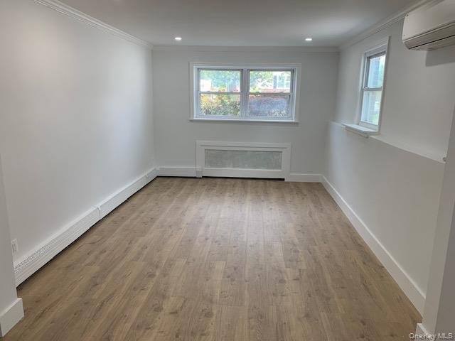 Lindenhurst, New York, United States 3 - 18294964