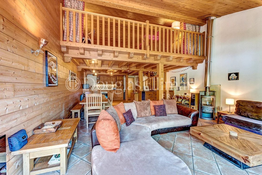 Chalet in Chamonix-Mont-Blanc, Auvergne-Rhône-Alpes, France 4 - 18282346