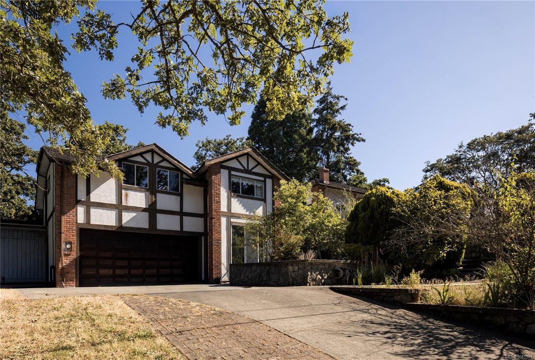 House in Saanich, British Columbia, Canada 1 - 18286723
