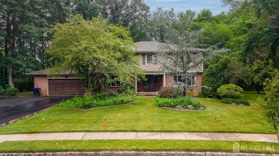 House in East Brunswick, New Jersey, United States 1 - 18286082