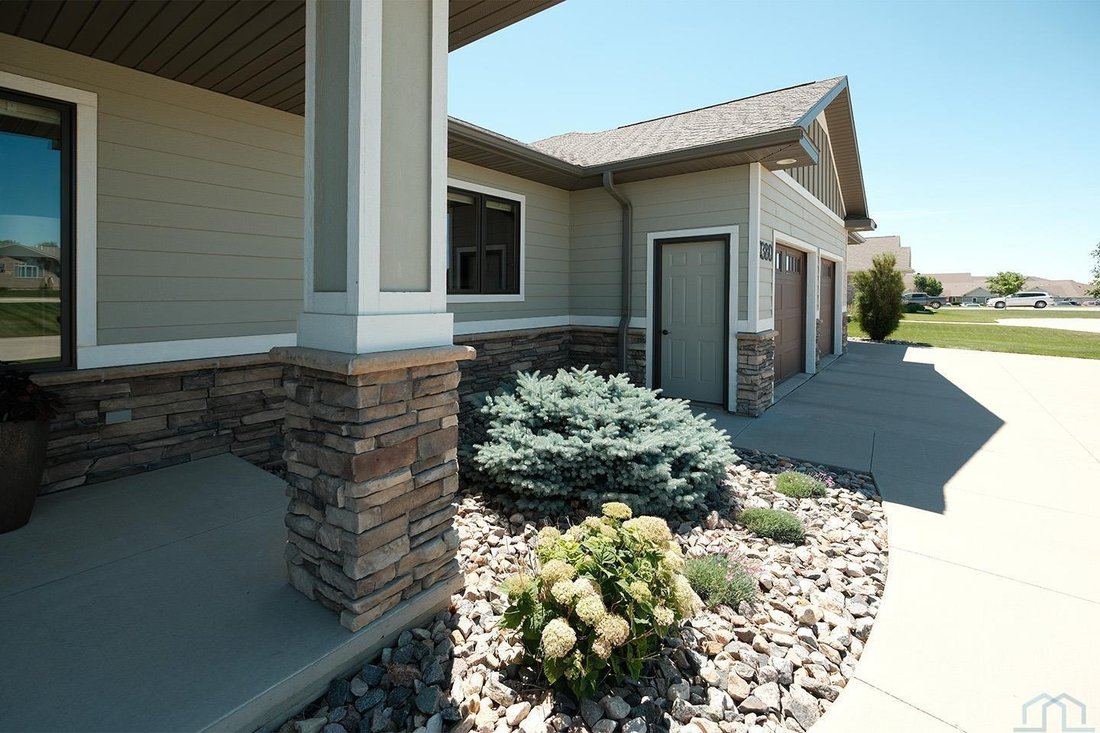 House in Sioux Center, Iowa, United States 4 - 18289999