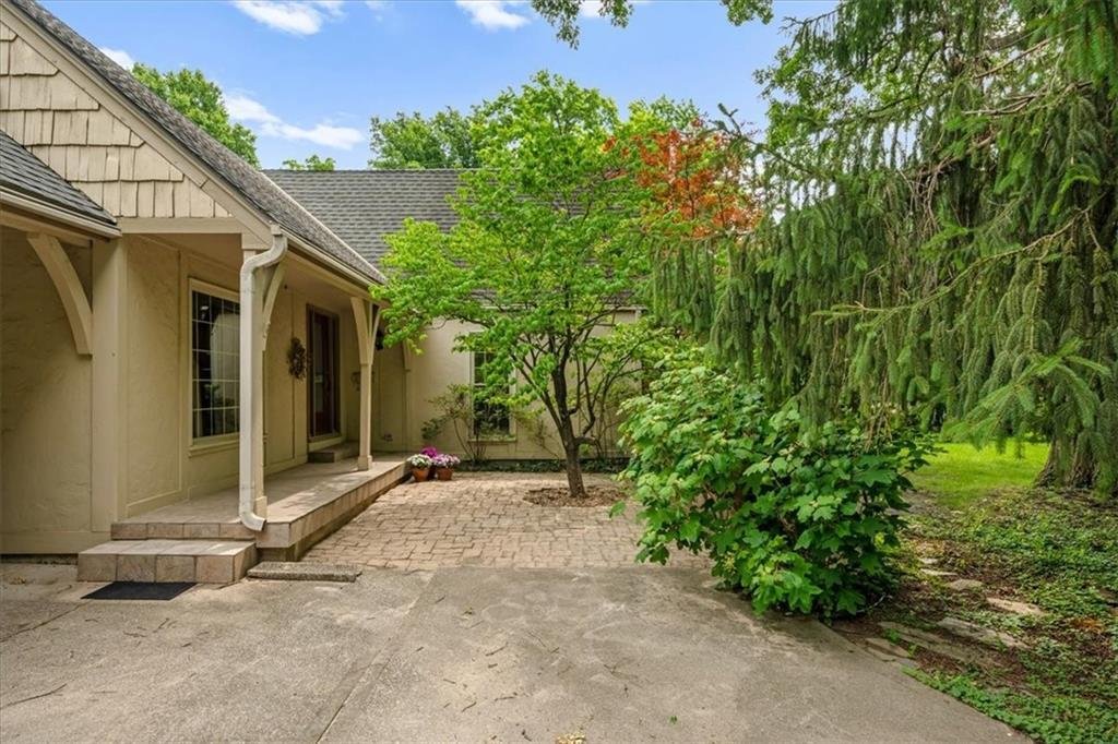 House in Leawood, Kansas, United States 3 - 18287946