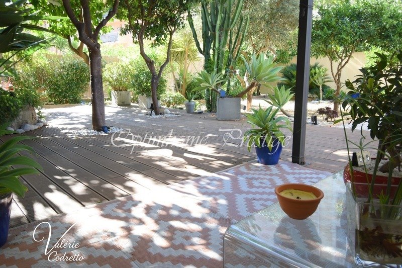 House in Hyeres, Provence-Alpes-Côte d'Azur, France 2 - 18295967
