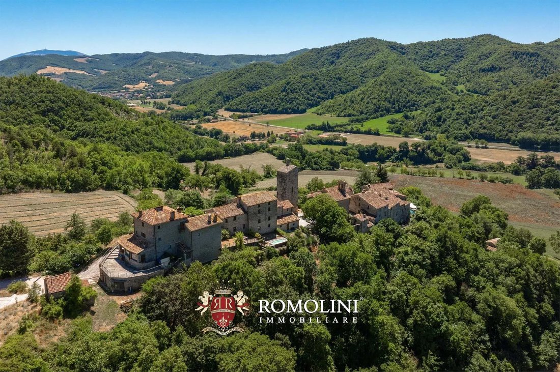 Castle in Mercatello sul Metauro, Marche, Italy 5 - 16317385