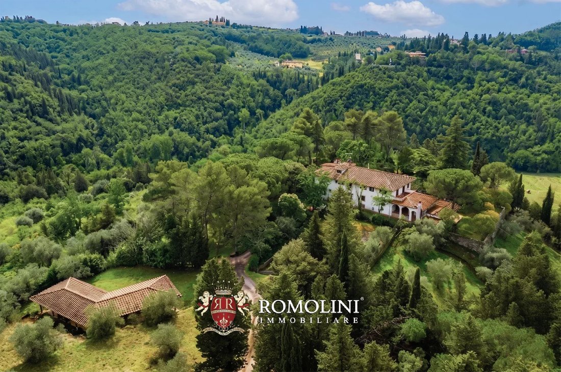Villa in Center, Florence, Tuscany 4 - 17629651