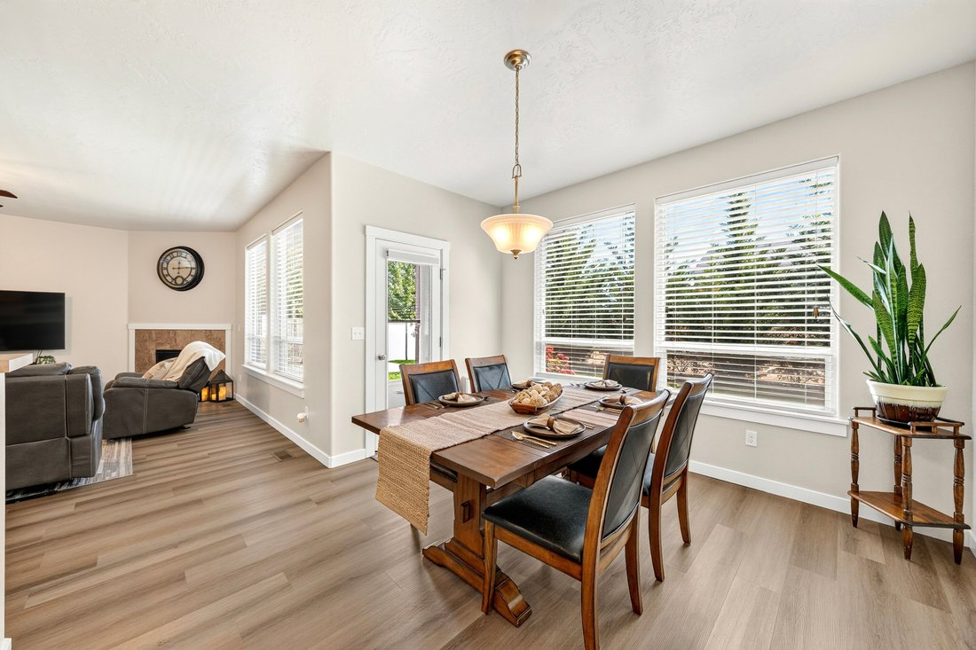 House in Meridian, Idaho, United States 3 - 18279906