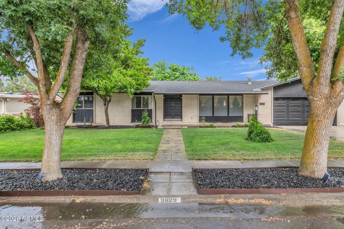 House in Cottonwood Heights, Utah, United States 2 - 18293993
