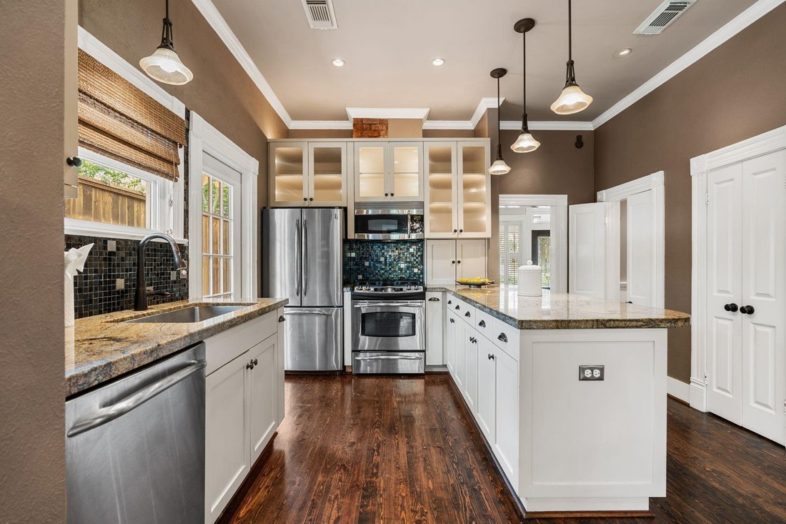 House in Houston, Texas, United States 5 - 18284978