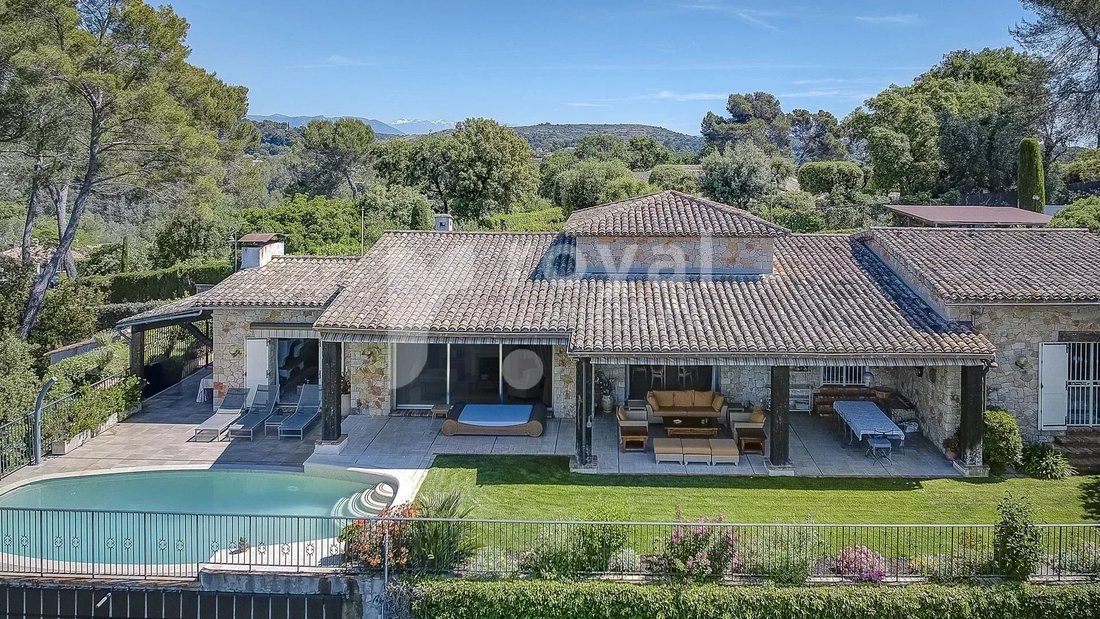Villa in Vallée Verte-Issarts-Vignasses, Biot, France 1 - 15594408