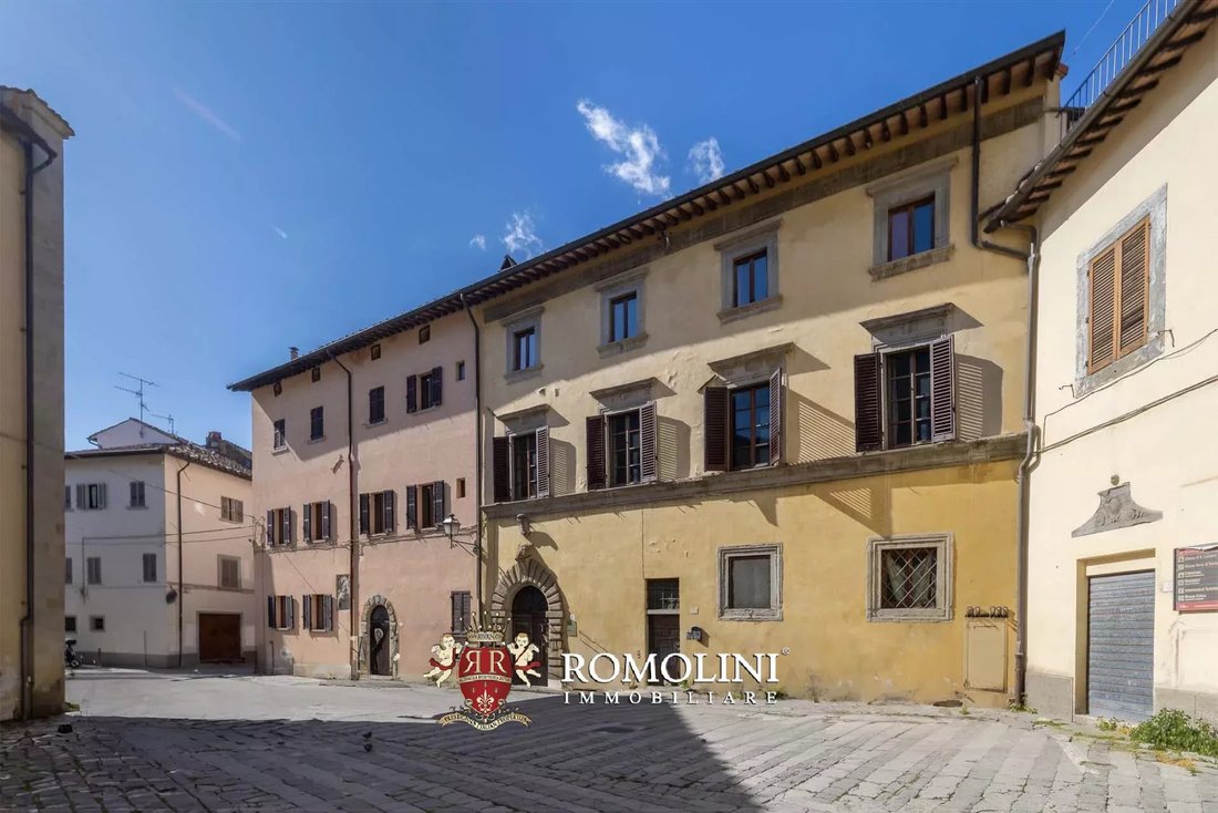 House in Sansepolcro, Tuscany, Italy 2 - 15666410