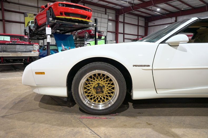 Coupe in Grand Rapids, United States 3 - 18289044