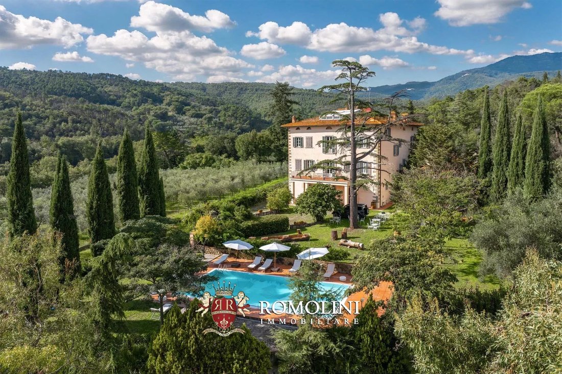 Villa in Loro Ciuffenna, Tuscany, Italy 1 - 16480642