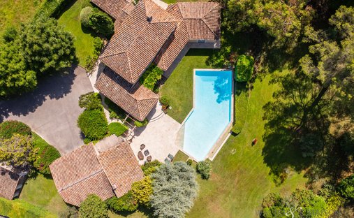 Villa in Ventabren, Provence-Alpes-Côte d'Azur, France 1