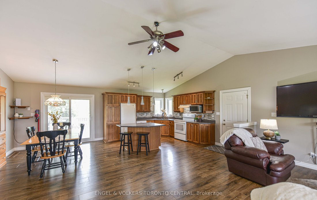 House in Kawartha Lakes, Ontario, Canada 5 - 18289188