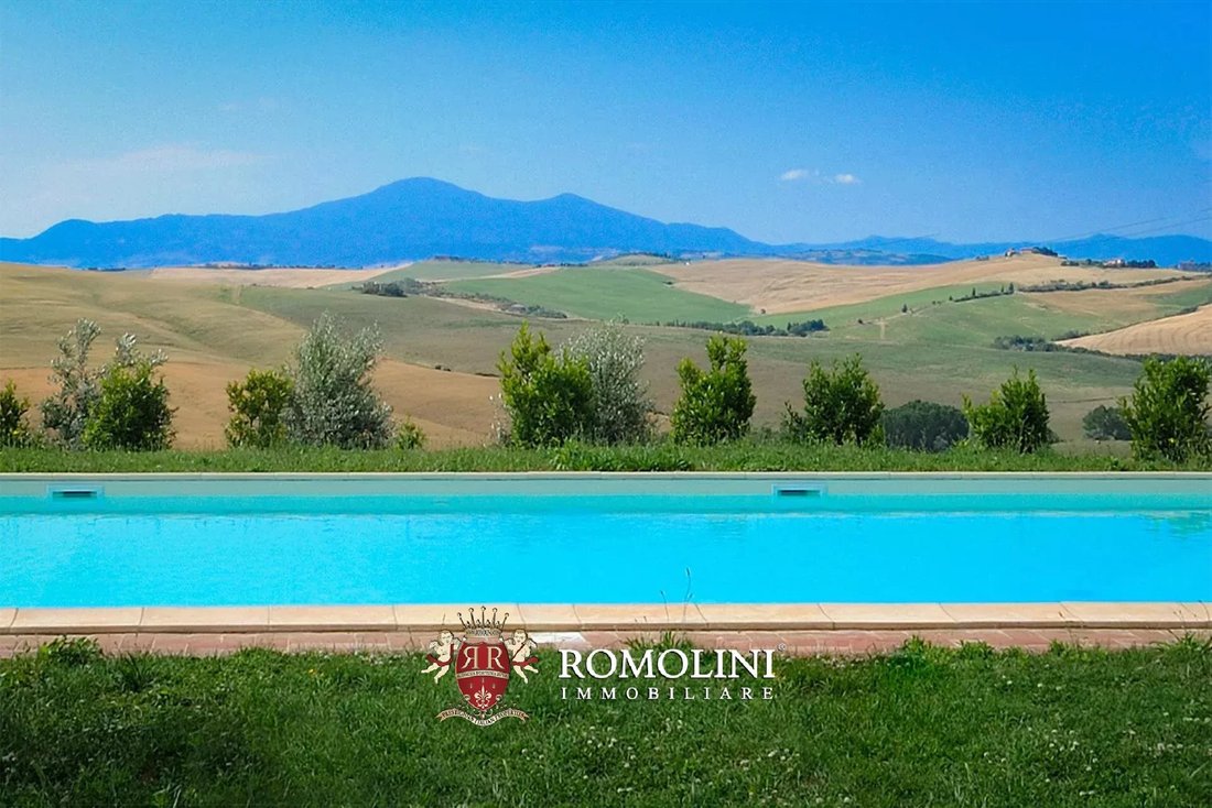 Estate in San Giovanni d'Asso, Tuscany, Italy 3 - 15665038