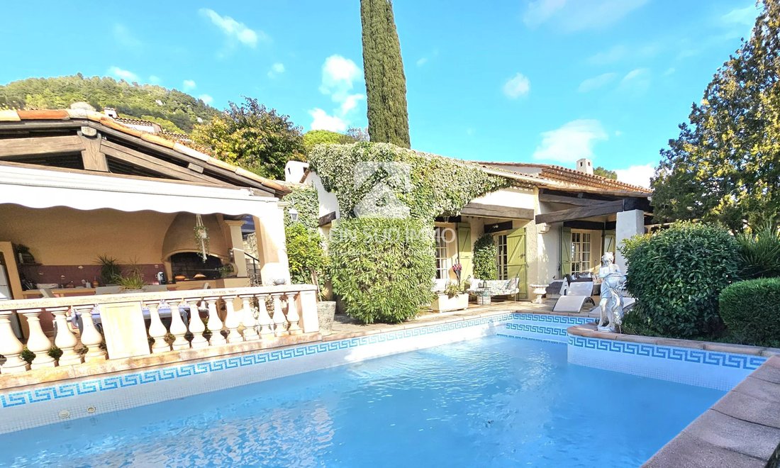Villa a Grasse, Provenza-Alpi-Costa Azzurra, Francia 1 - 18292472