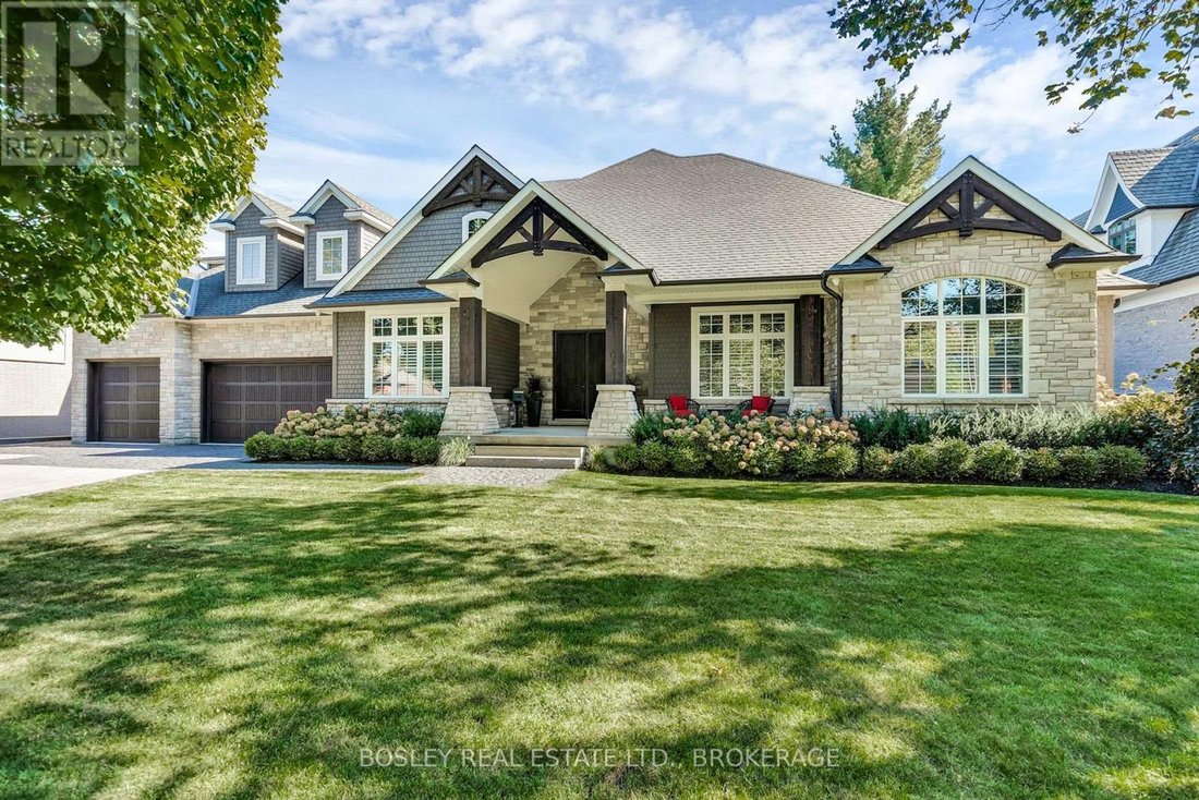 House in Hamilton, Ontario, Canada 1 - 18287695